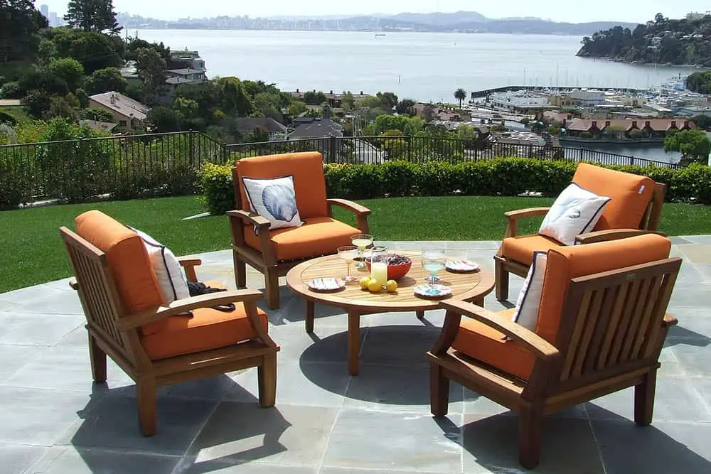 Should I Oil My Outdoor Furniture?